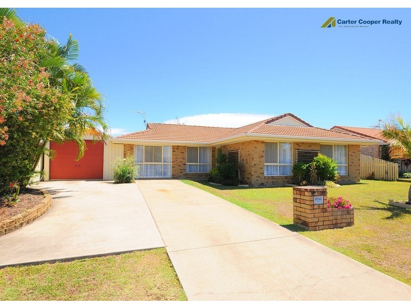 6 Vicki Pde, Torquay QLD 4655