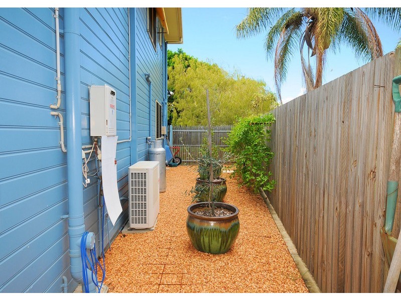 186 Cypress Street, Urangan QLD 4655