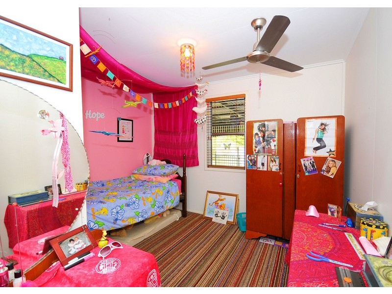 32 Neils Street, Pialba QLD 4655