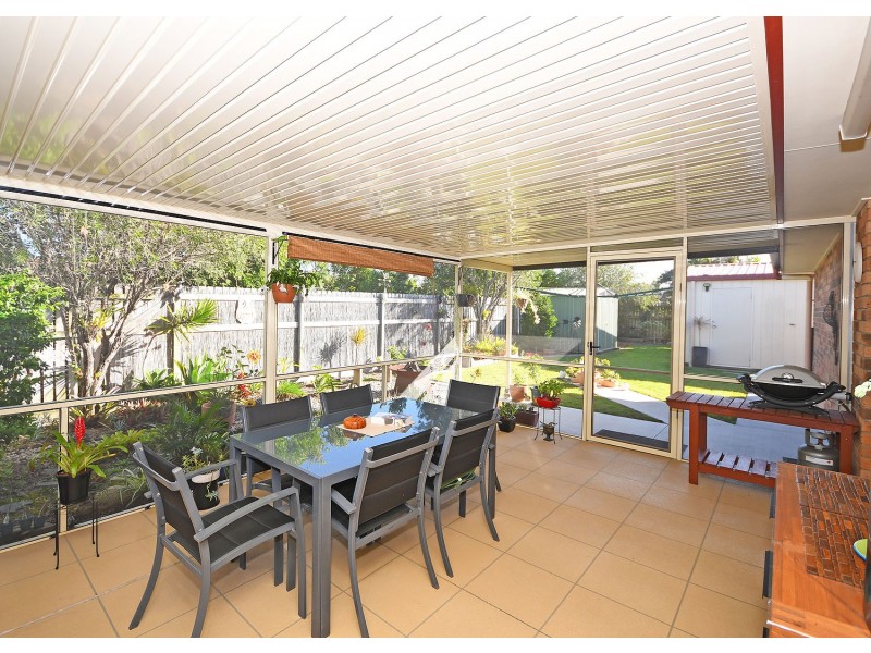 2 Bronton Way, Point Vernon QLD 4655