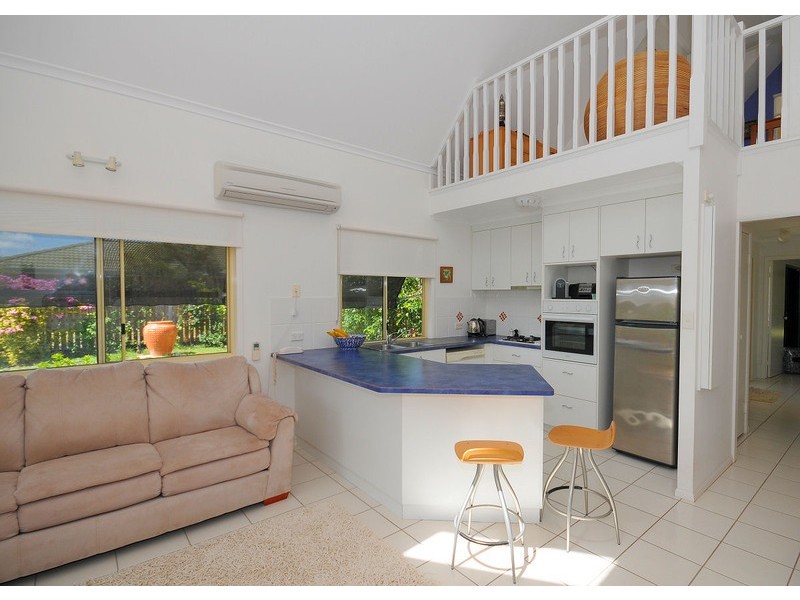 15 Lakeside Dr, Burrum Heads QLD 4659