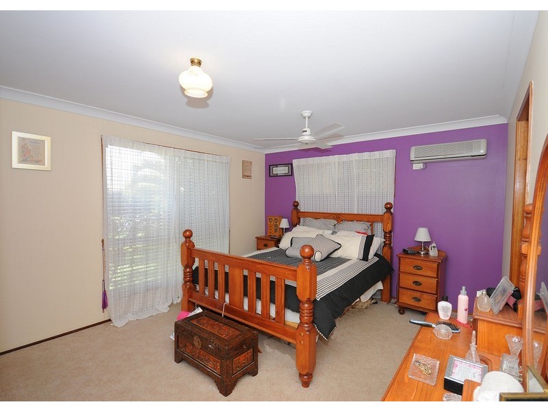 10 Cedar Cres, Kawungan QLD 4655