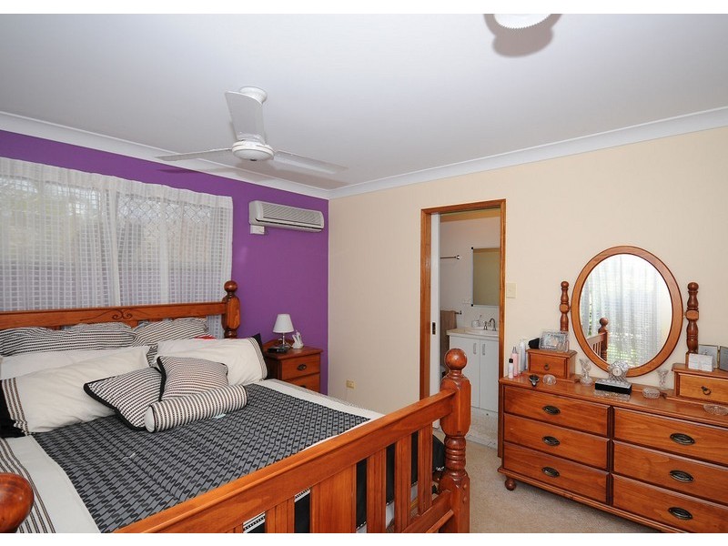 10 Cedar Cres, Kawungan QLD 4655