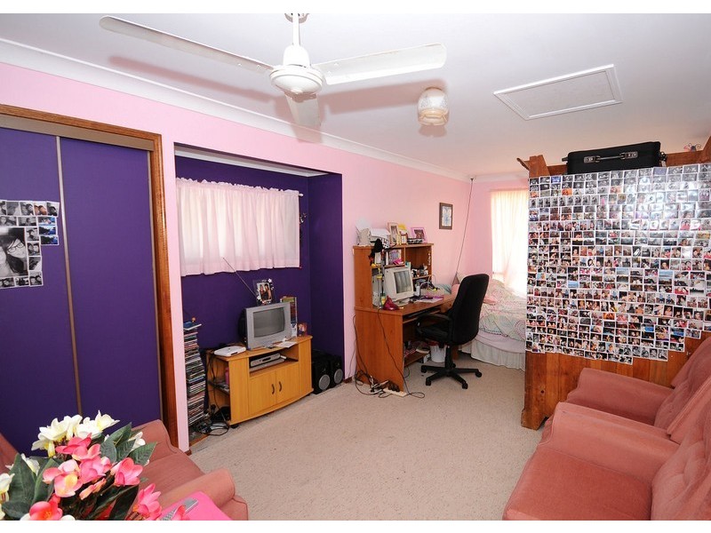 10 Cedar Cres, Kawungan QLD 4655