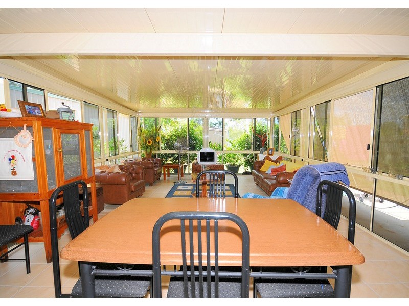 74 Corser St, Point Vernon QLD 4655