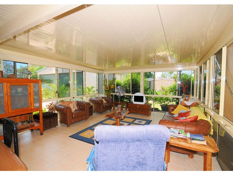 74 Corser St, Point Vernon QLD 4655