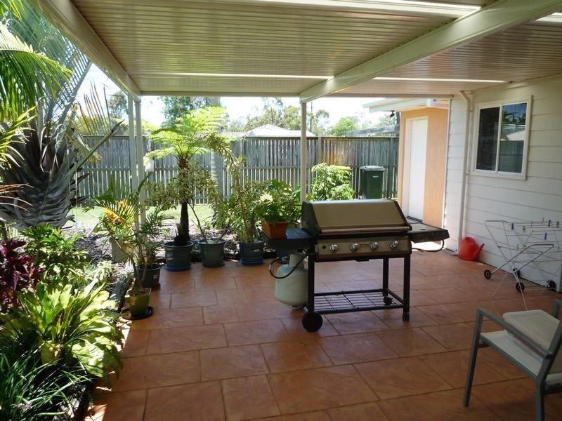 14 Oriole Crt, Eli Waters QLD 4655