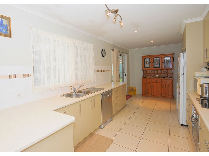 85 Murphy Street, Point Vernon QLD 4655