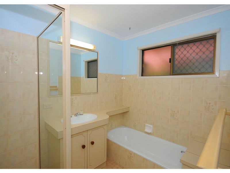 50  Frangipanni Avenue, Kawungan QLD 4655