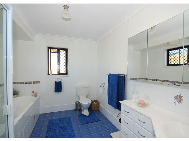 5 Bowarrady Court, River Heads QLD 4655