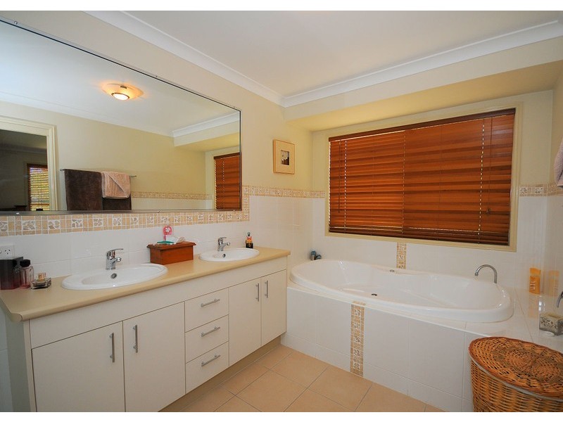 79 Gundesen Drive, Urraween QLD 4655
