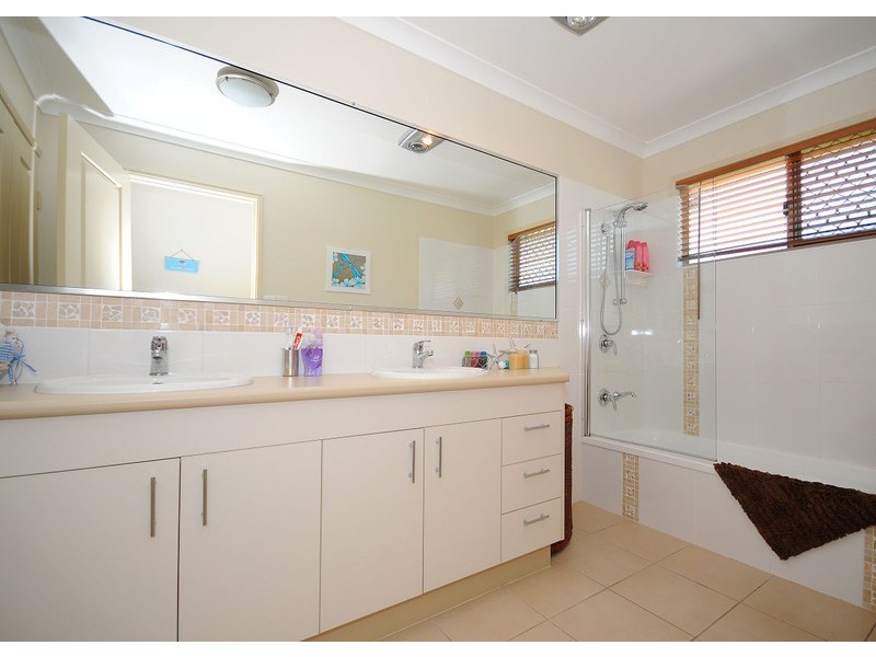 79 Gundesen Drive, Urraween QLD 4655
