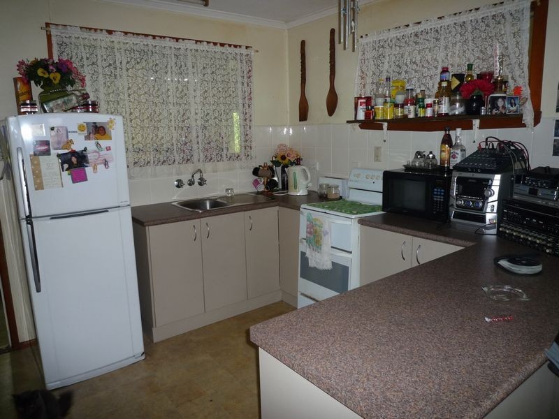 2 Tom Street, Pialba QLD 4655