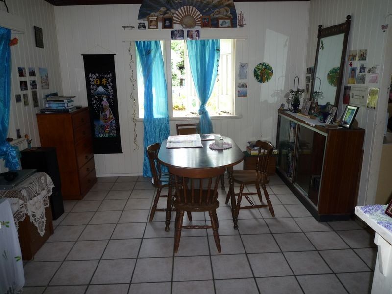 24 King Street, Urangan QLD 4655