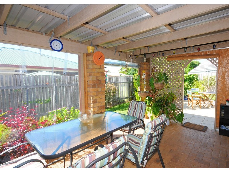 6 Aimee Drive, Urangan QLD 4655