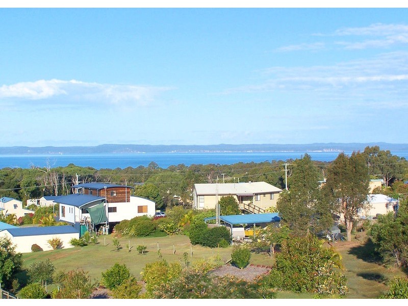 12  Blue Water Dve, Booral QLD 4655