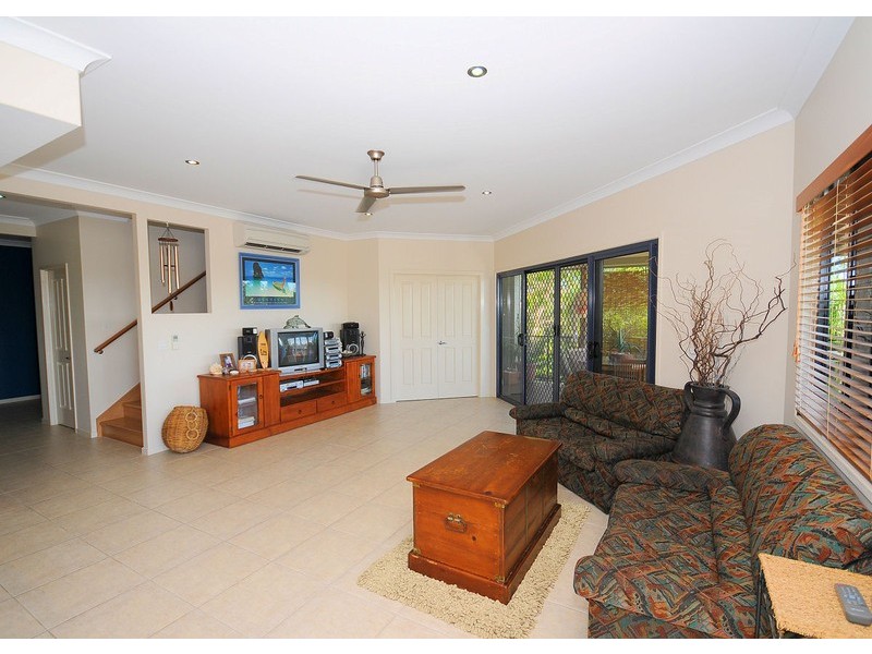 12  Blue Water Dve, Booral QLD 4655