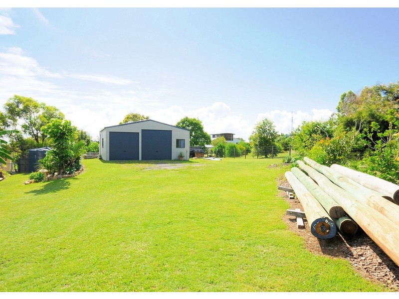12  Blue Water Dve, Booral QLD 4655