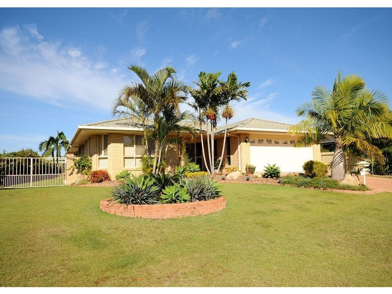 8  Delmo Court, Urraween QLD 4655