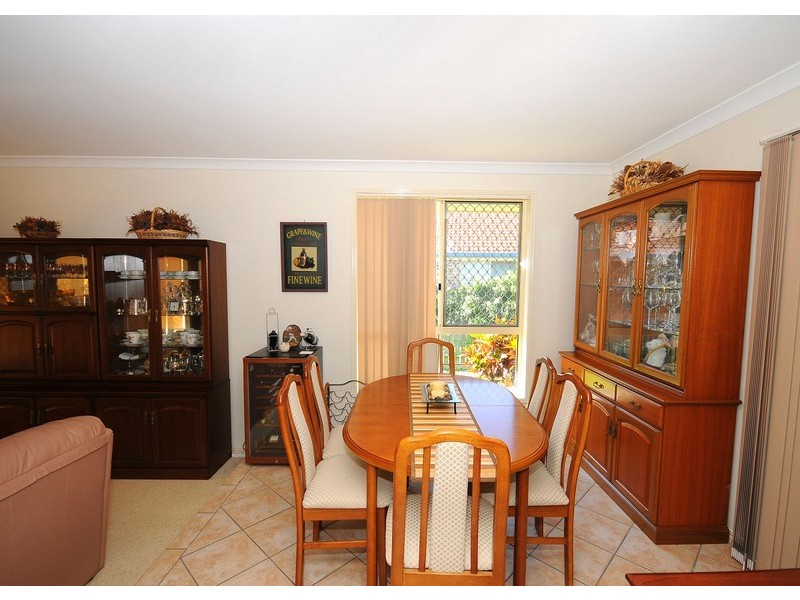 8  Delmo Court, Urraween QLD 4655