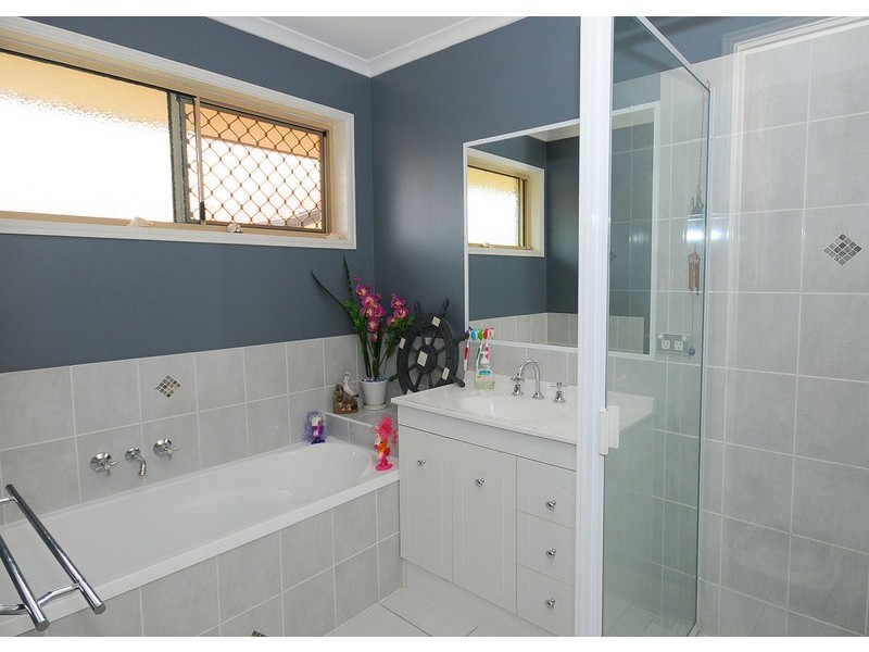 4 Protector, Eli Waters QLD 4655