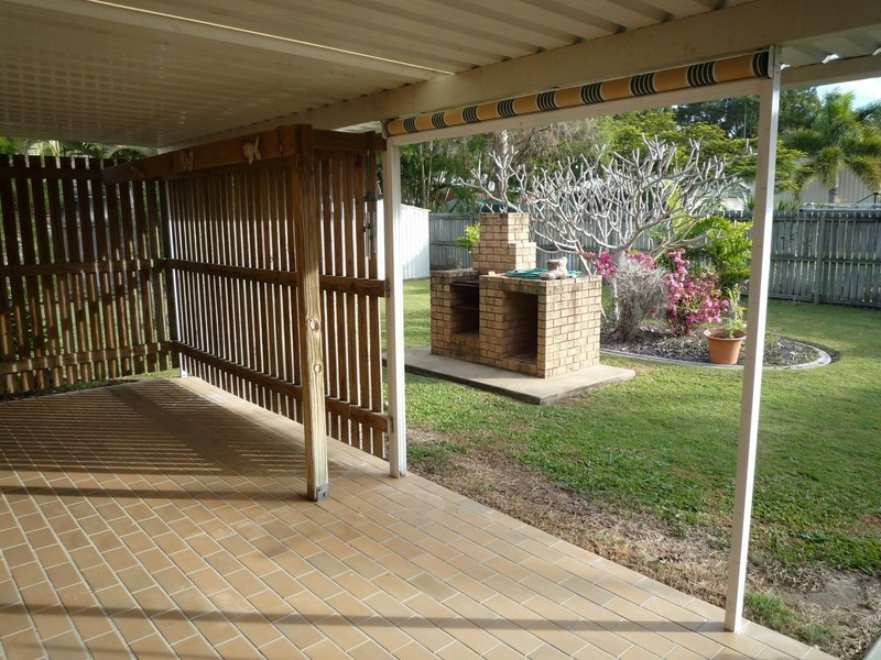 4 Myrtle Close, Kawungan QLD 4655