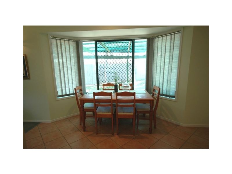 16 Rathdowne Ct, Urraween QLD 4655