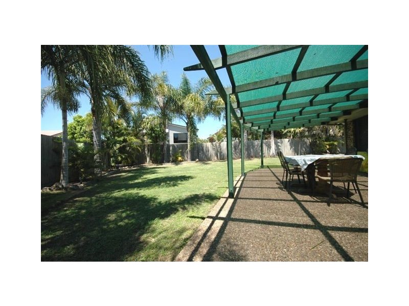 16 Rathdowne Ct, Urraween QLD 4655