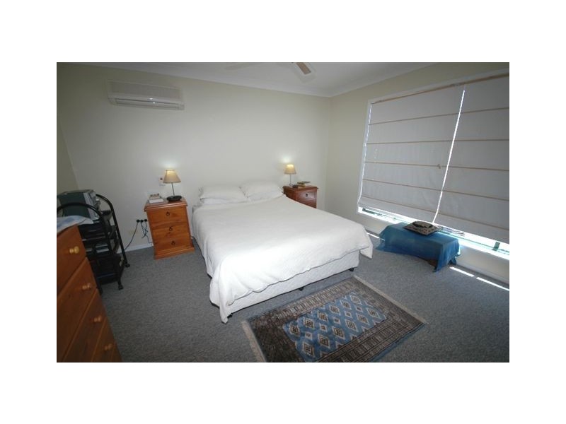 16 Rathdowne Ct, Urraween QLD 4655