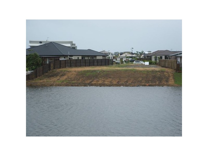38 Earl St Vincent Ccy, Eli Waters QLD 4655