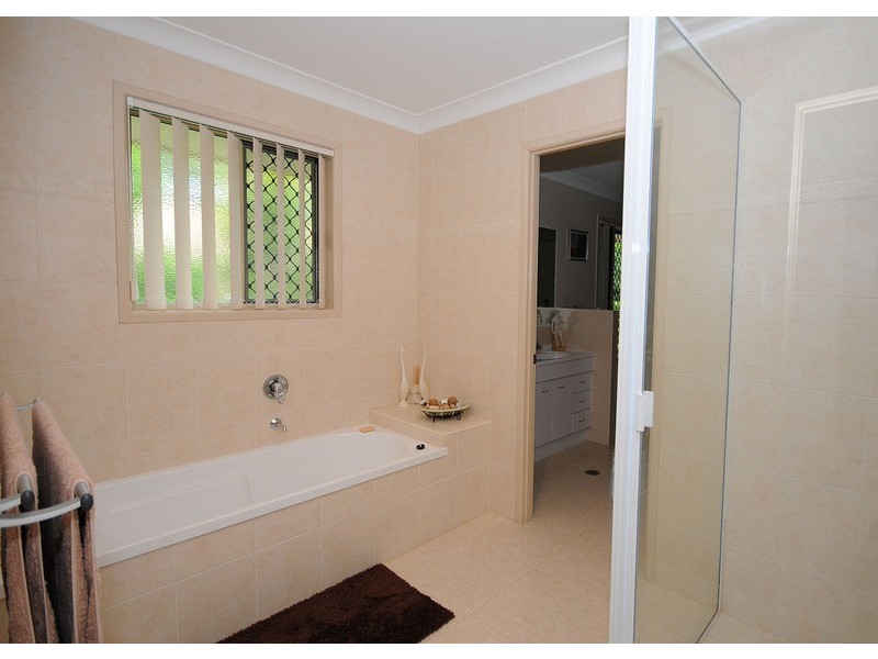 91 Sempfs Rd, Dundowran Beach QLD 4655