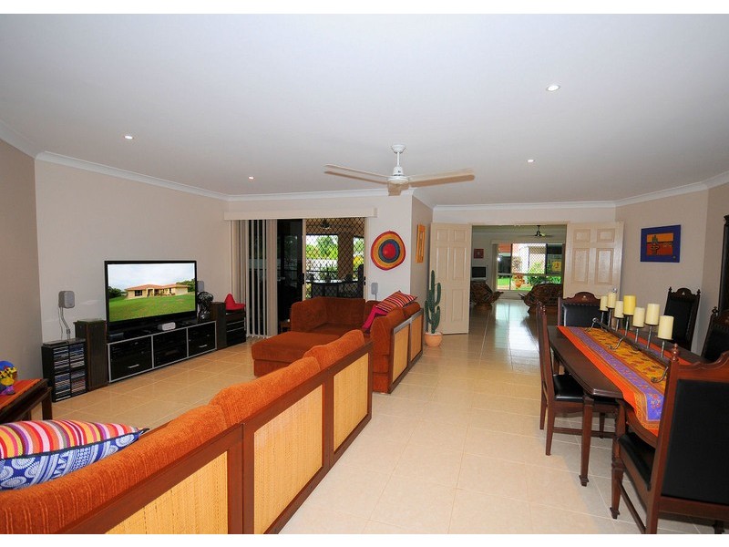 91 Sempfs Rd, Dundowran Beach QLD 4655