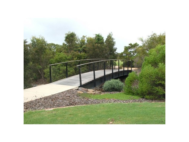 9 Bay Breeze Cl, Wondunna QLD 4655