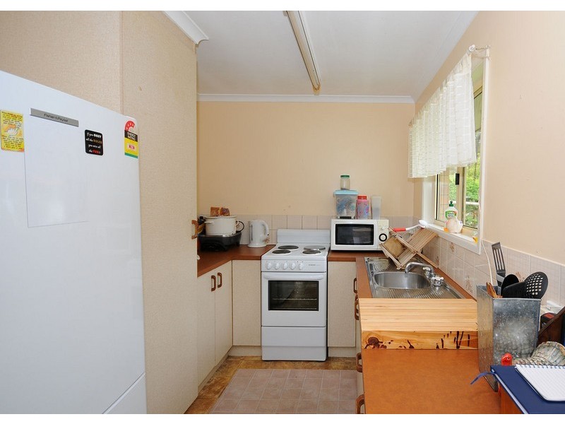 2 Caddy Avenue, Urraween QLD 4655