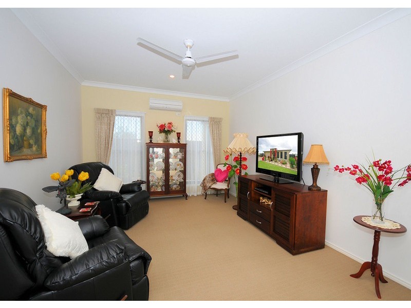 11 Harmony Avenue, Urraween QLD 4655