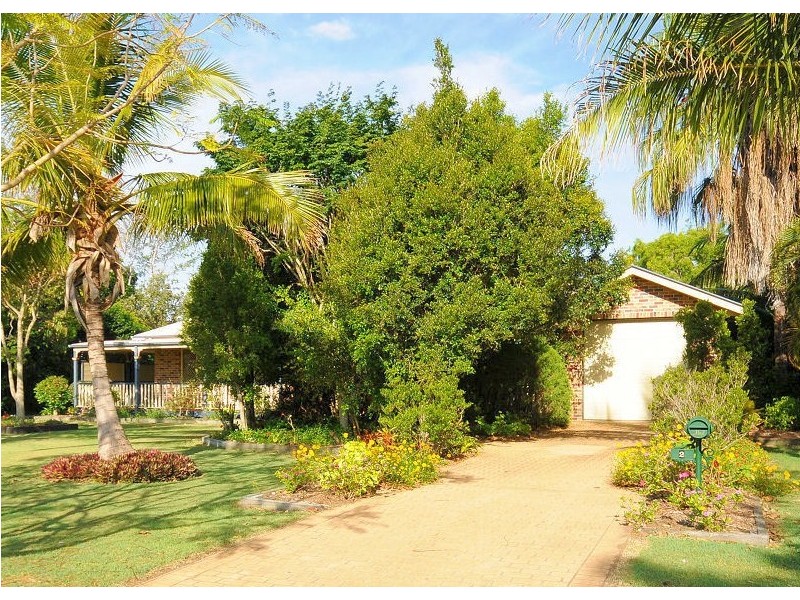 2 Foxwood Crt, Dundowran Beach QLD 4655