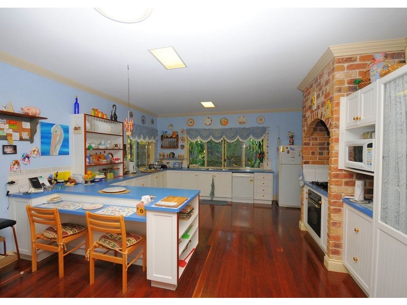 2 Foxwood Crt, Dundowran Beach QLD 4655