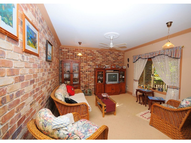 2 Foxwood Crt, Dundowran Beach QLD 4655