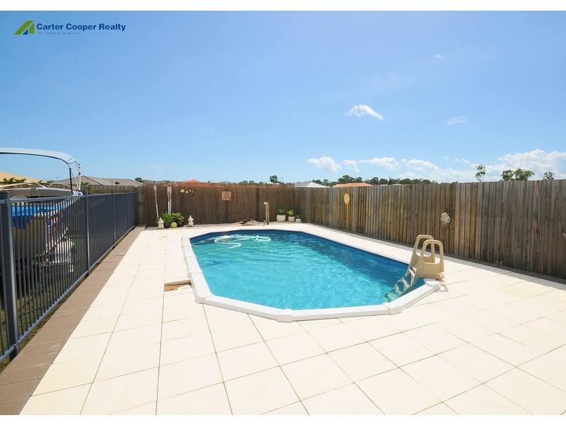 18 Bronton Way, Point Vernon QLD 4655