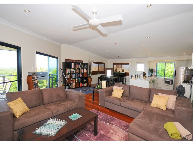 33 Talasea Drive, Kawungan QLD 4655