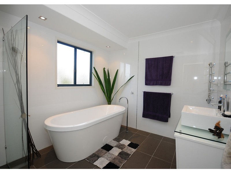 33 Talasea Drive, Kawungan QLD 4655