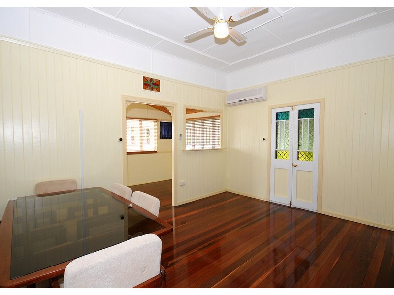 9 Down Street, Scarness QLD 4655
