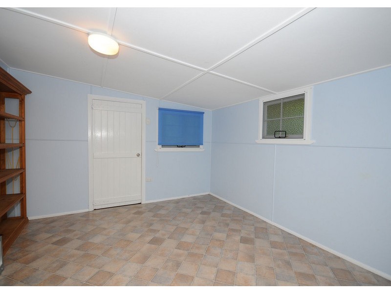 9 Down Street, Scarness QLD 4655