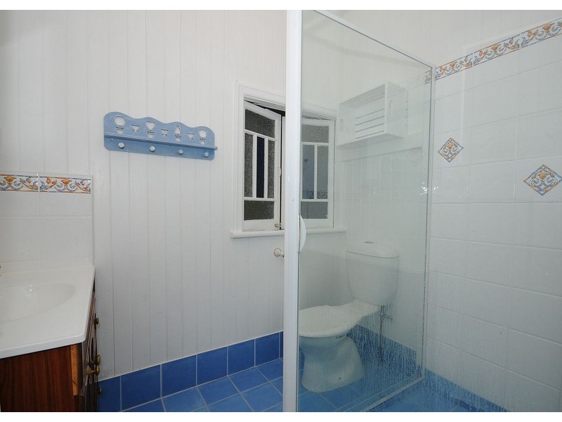 9 Down Street, Scarness QLD 4655