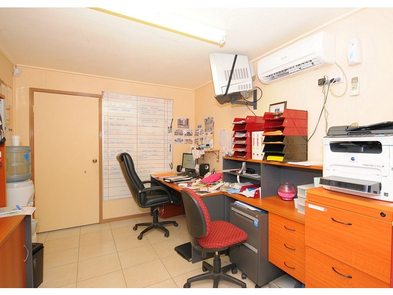 6 Gwen Crt, Urraween QLD 4655