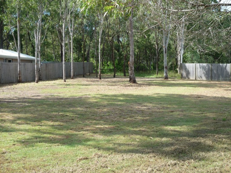 7 Cumberland Crt, Point Vernon QLD 4655