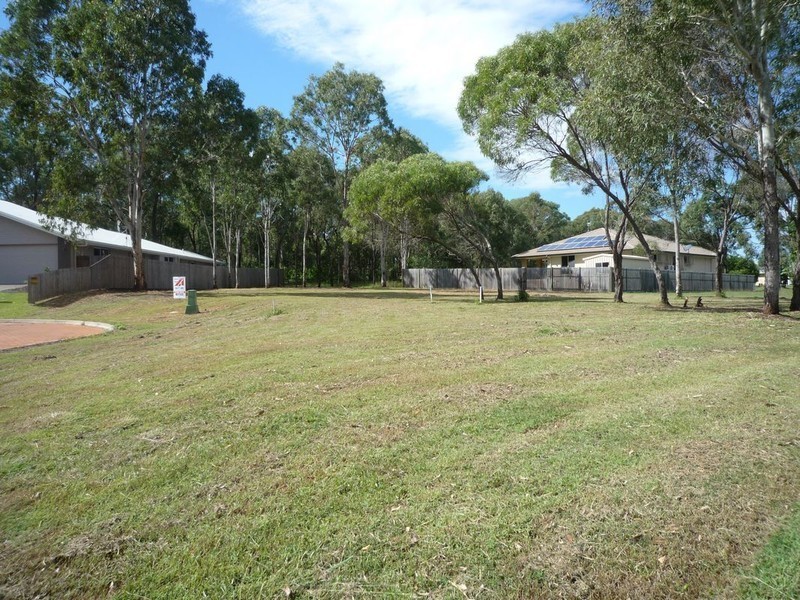 7 Cumberland Crt, Point Vernon QLD 4655