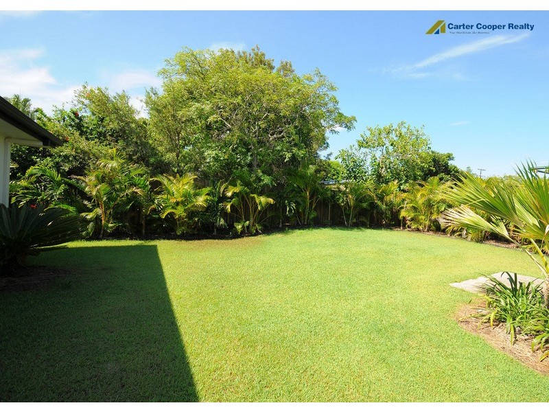 20 Stewart Street, Urangan QLD 4655