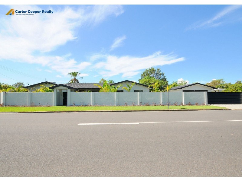 20 Stewart Street, Urangan QLD 4655
