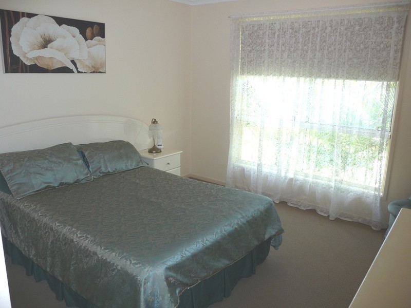 1 Wattlebird Lane, Eli Waters QLD 4655